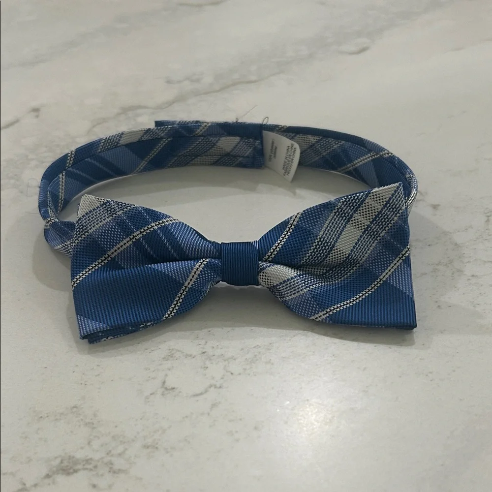 Stylish Blue and White Plaid Kids Bow Tie
